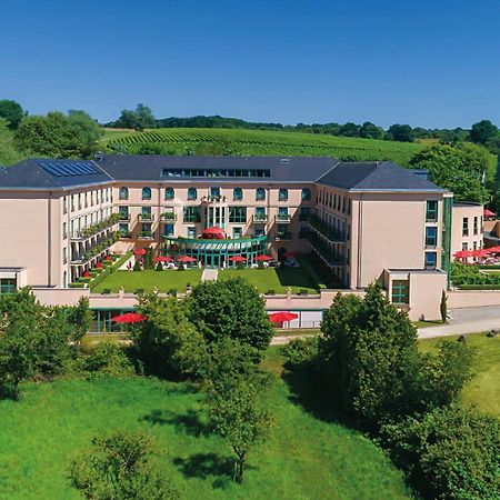 Victor'S Residenz-Hotel Schloss Berg Nennig Exterior foto Aerial view of the campus